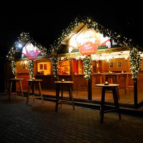 Bild: Unsere Glühweinhütte 